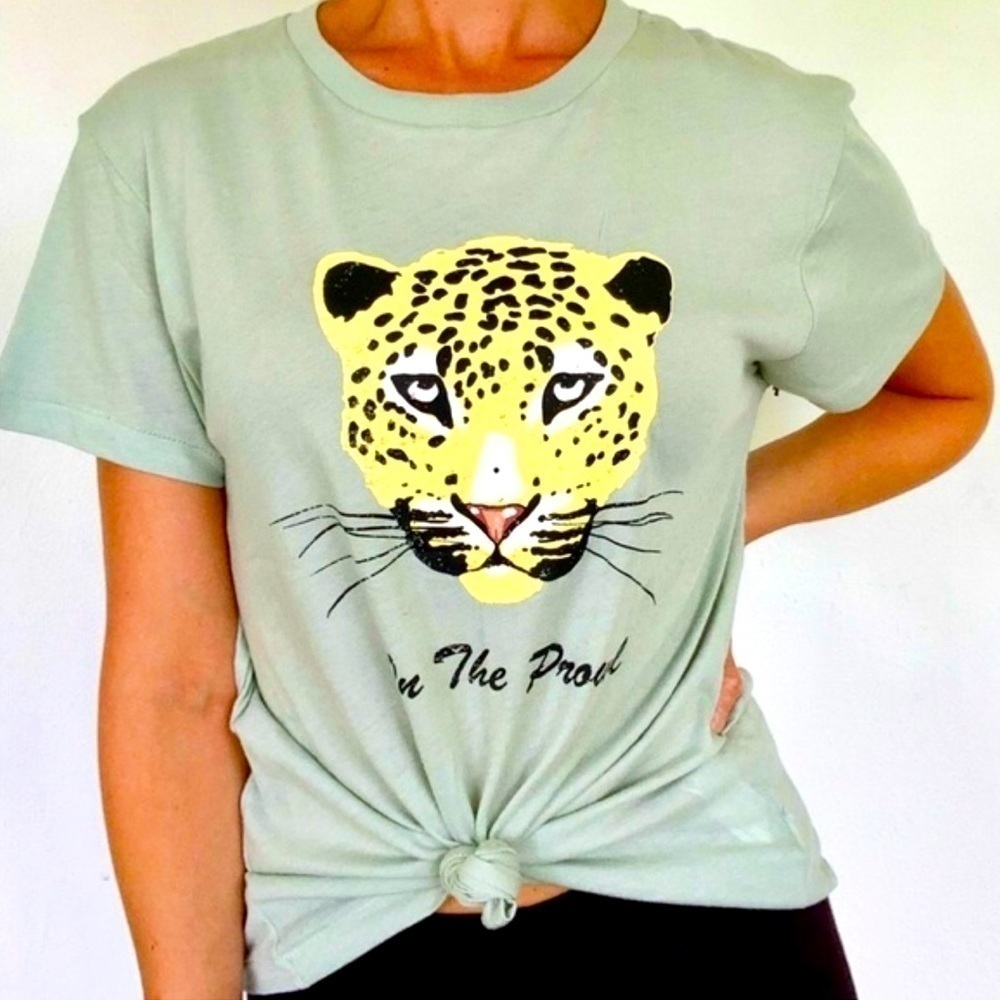 Wildfox On The Prowl leopard cheetah Graphic Tee M